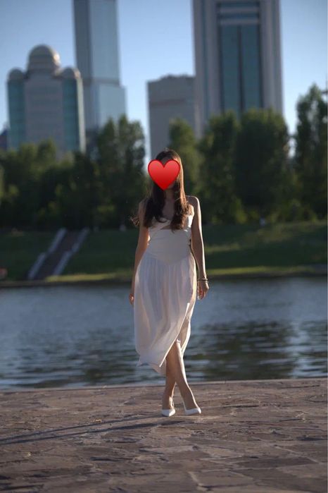 Платье Zara (сарафан) новое .