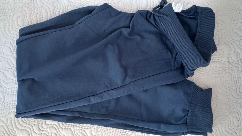 Спортен екип 3 части - 16 г. и  Пижама Barbie - 11/12 г.