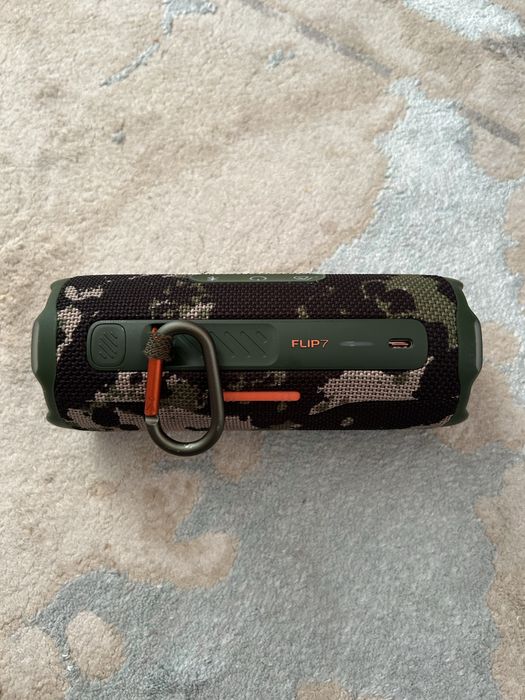 Продам Колонку JBL Flip 7