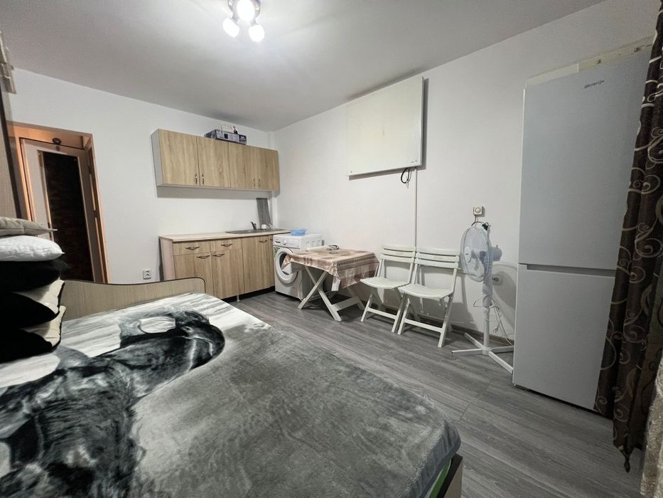 Închiriez garsonieră la capătul troleului (micro 19)