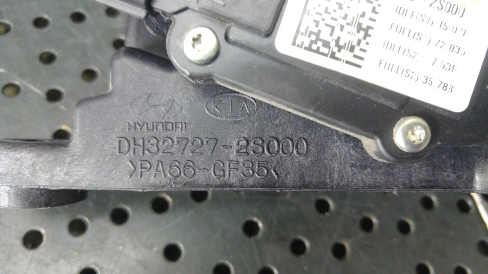Pedala acceleratie 1.7 crdi hyundai ix35 lm el elh dh327272s000 dh327262s000 327002s000