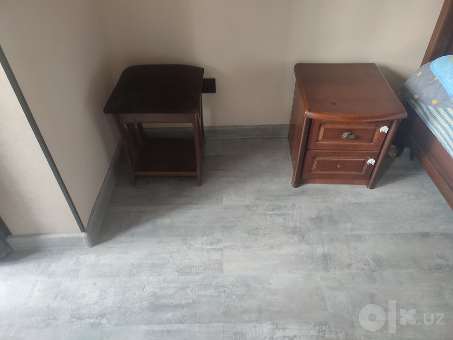 Продам кровать тремо две тумбочки и стульчик