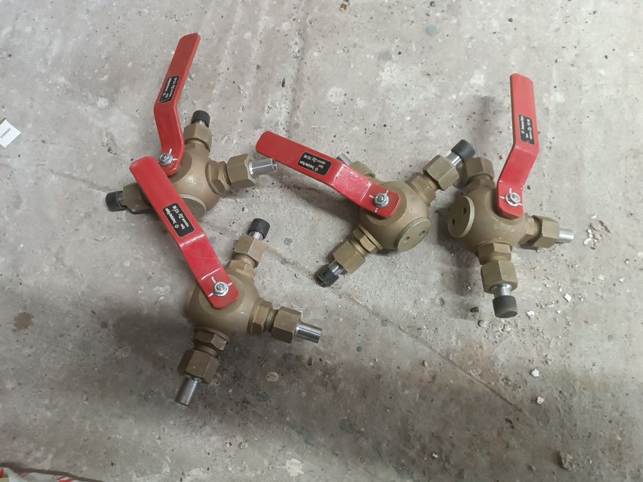 Краны трехходовые