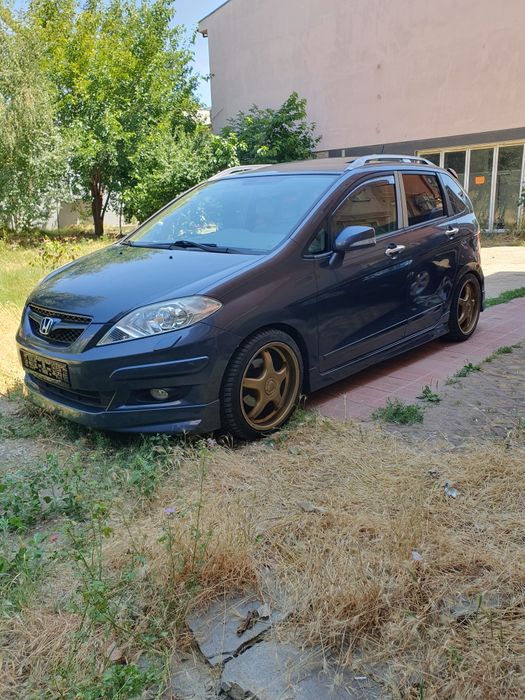 Honda FRV на части