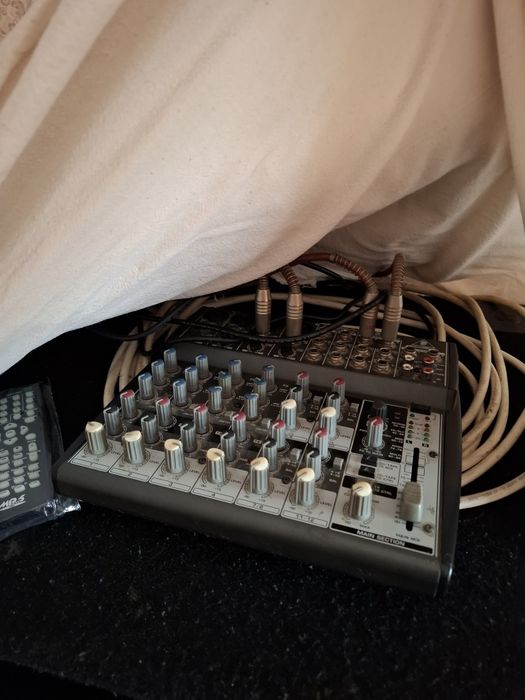 Акустические системы продаётся