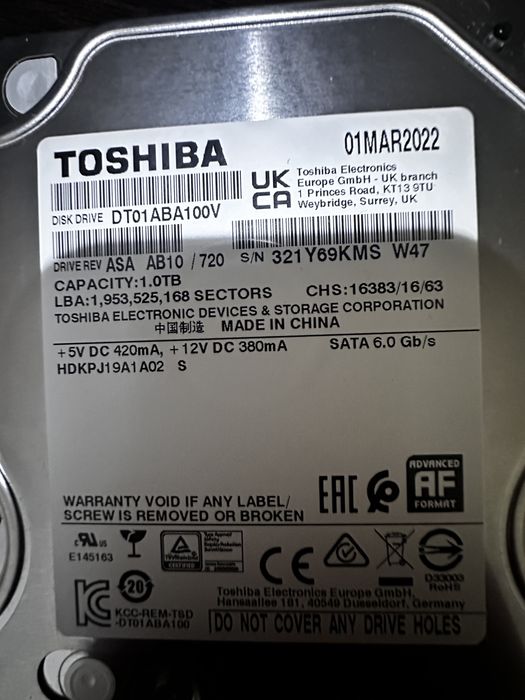 HDD Toshiba 1T nefolosit