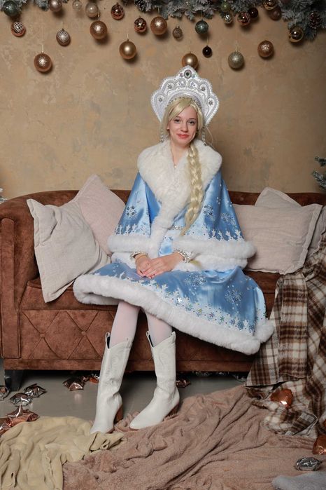 Аниматоры Дед мороз и Снегурочка