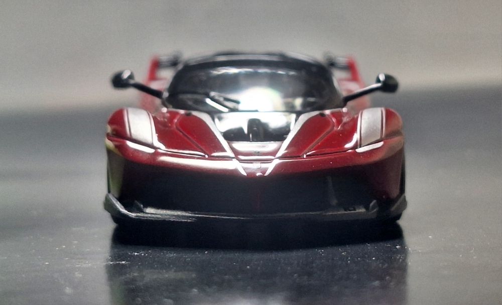 Продам модельку бурако Ferrari FXXK