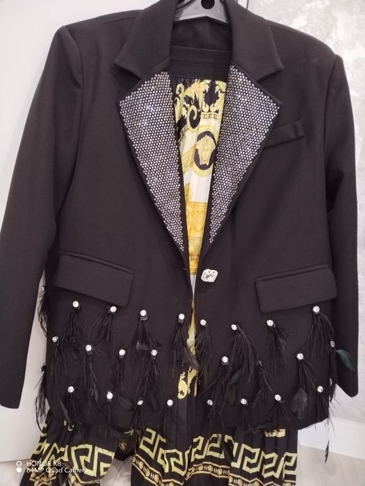 Продам пиджак новый.