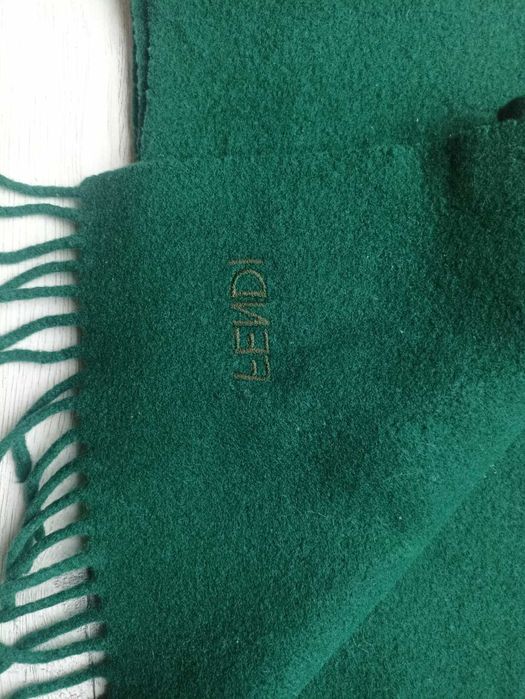 Дамски шал  Fendi