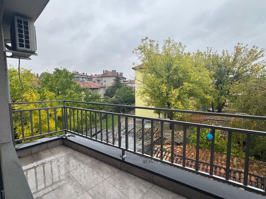 Дава се под наем Двустаен апартамент в Търговище, Център - 60 кв.м за 331.5 € - Снимка #8