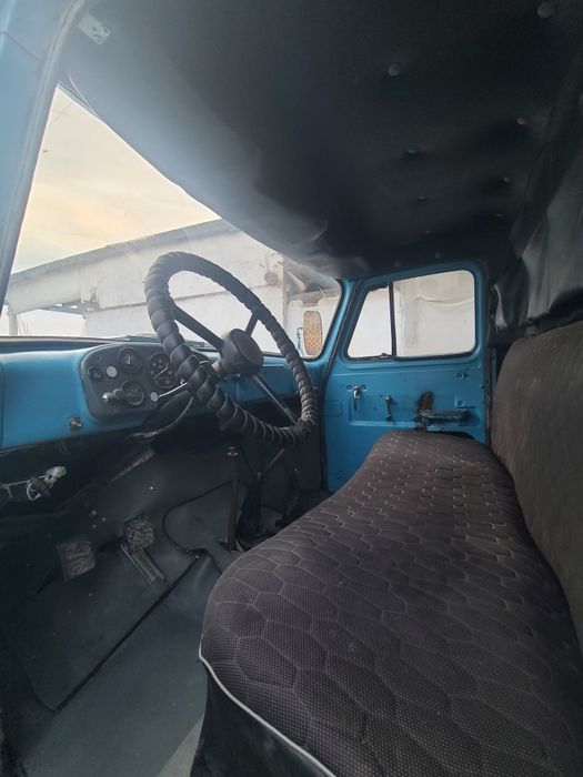 Gaz 53 samosval sotiladi