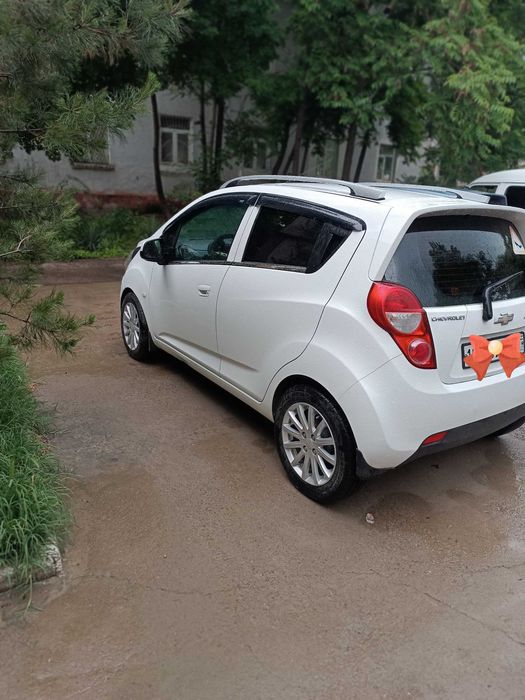 Avtomobil Chevrolet Spark