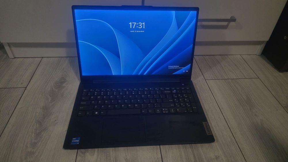 Laptop lenovo IdeaPadSlim