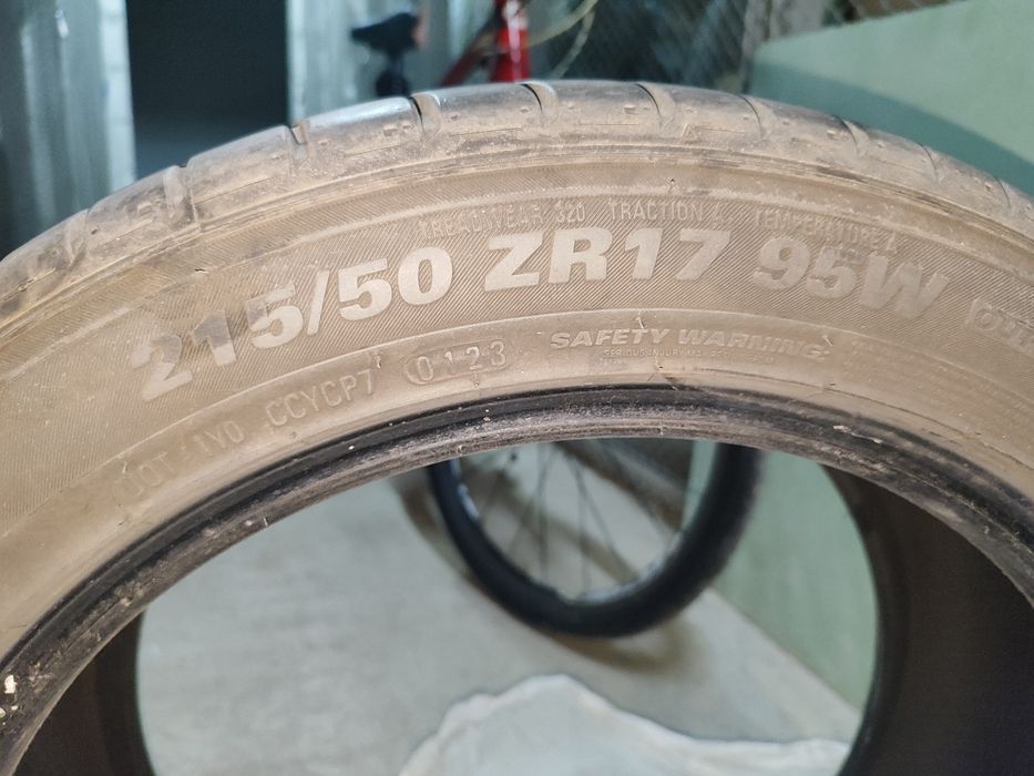 Продам Шины 215/50/R17