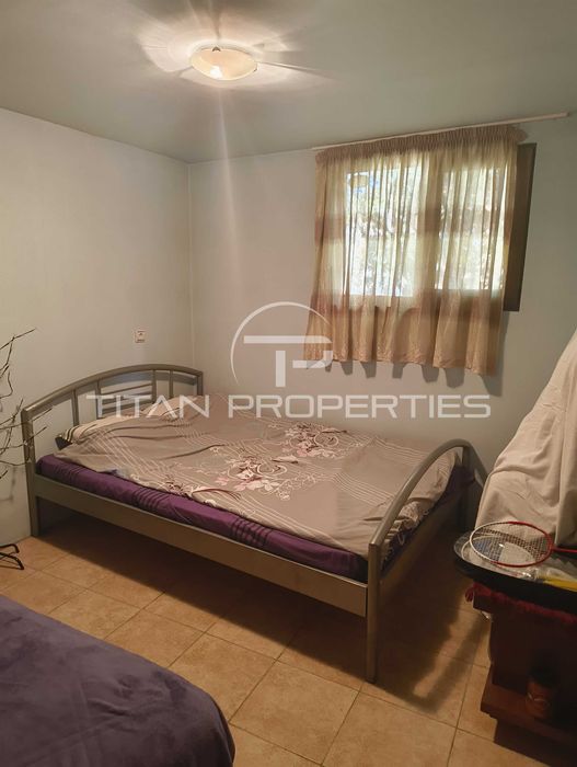 Къща в село Песнопой