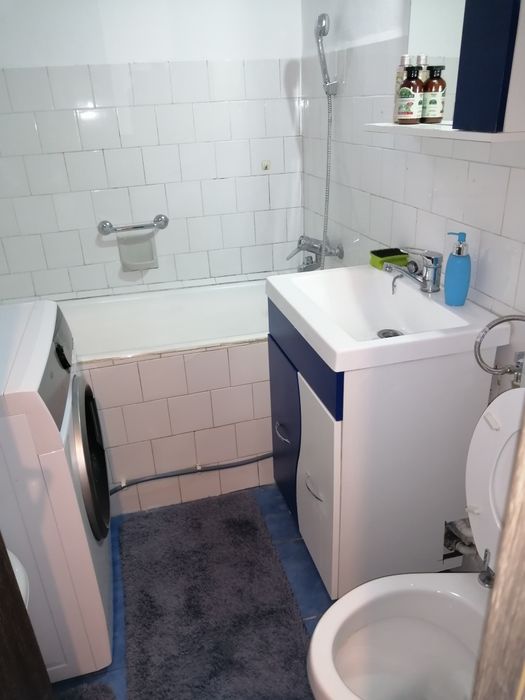 Închiriez apartament doua camere