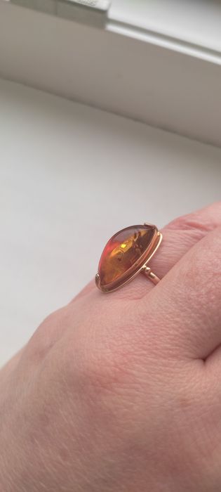 Советское золотое кольцо с янтарём