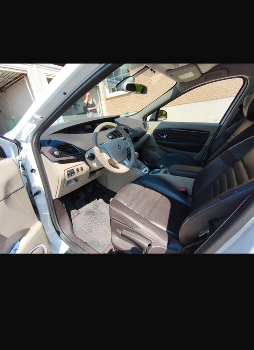 Renault Scénic III Luxe Energy 1.6 dCi 131 CP | Un singur proprietar din 2012 | Istoric complet | 2 carduri | 8 roți
