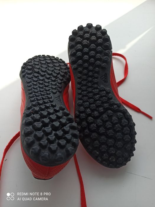 Продам детские бутсы