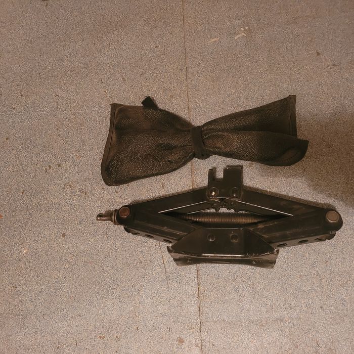 Домкрат лассети жентра