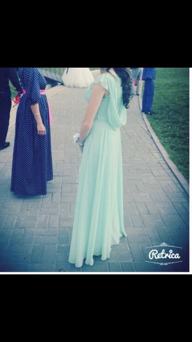 Продам пакет вечерних платьев