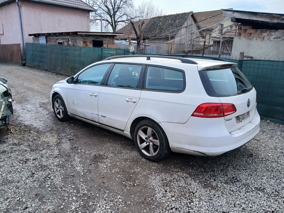 Dezmembrez Piese Vw Passat B7 din 2012