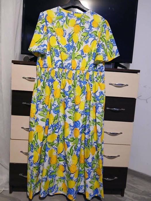 Vând rochii de dama XL