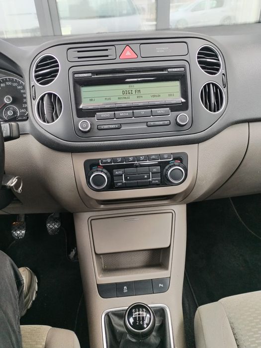 VW Golf 6 Plus 2.0 TDI 140 CP – Moka Brown-Impecabil – Euro 5