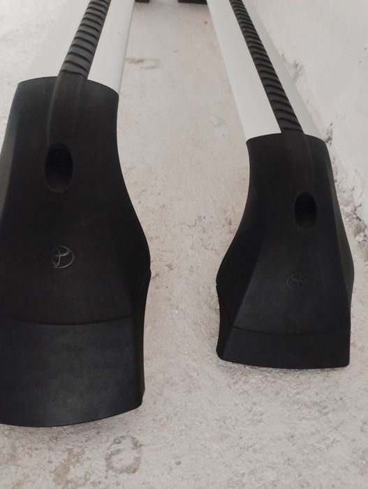 Релси за Тойота C-HR за багажник.