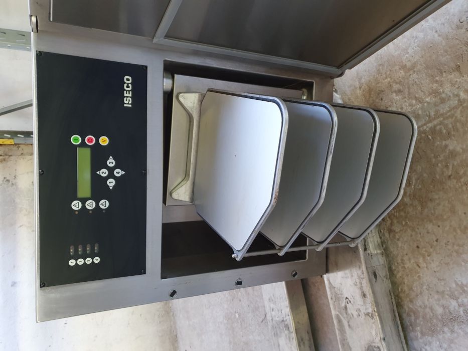 Индукционна печка на 4 нива