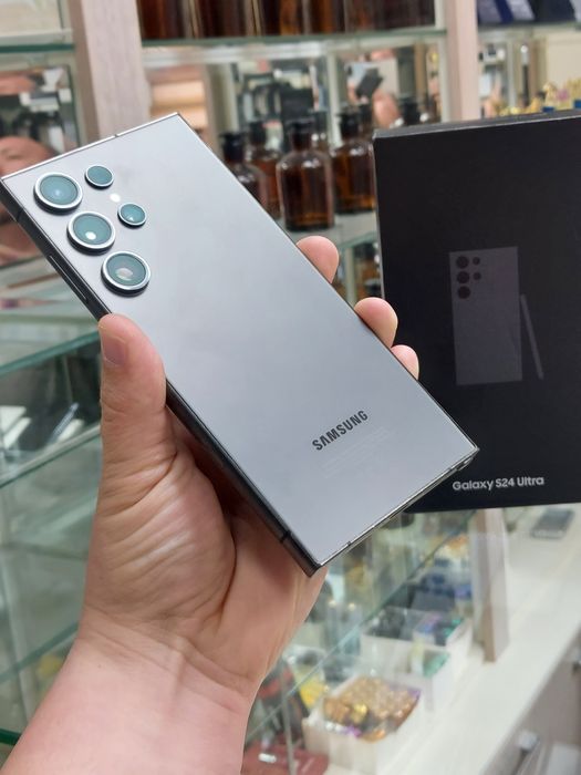 Samsumg S24 Ultra xotirasi 12/256Gb