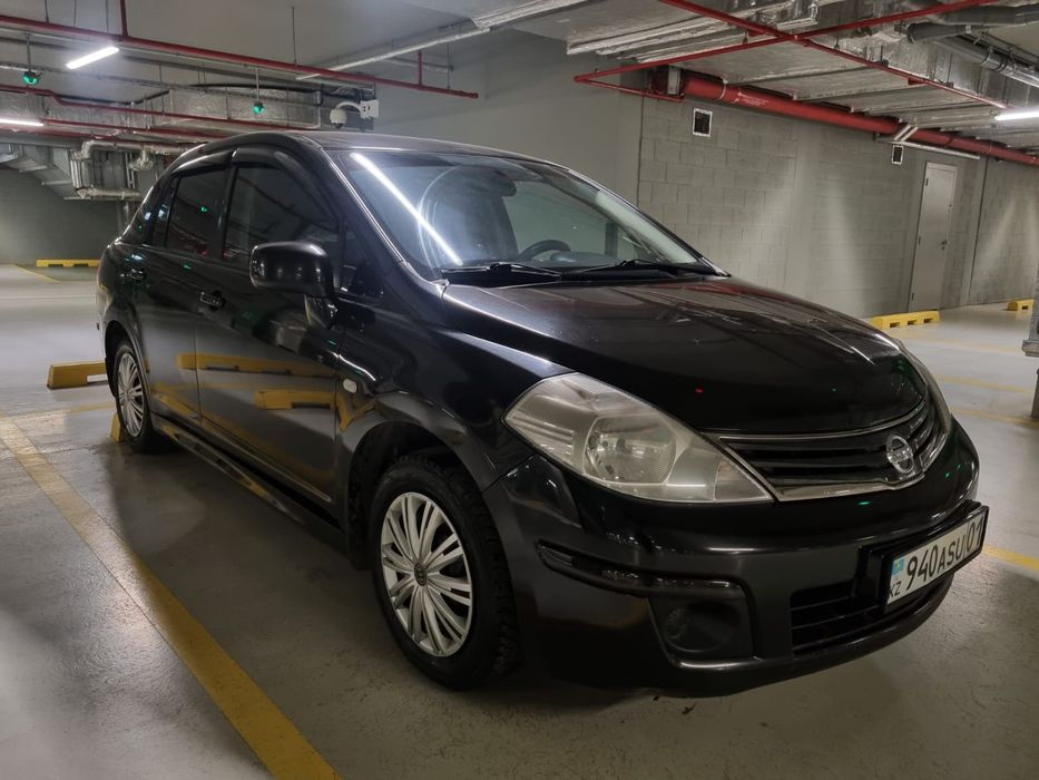 Ниссан Тиида 1.6 автомат