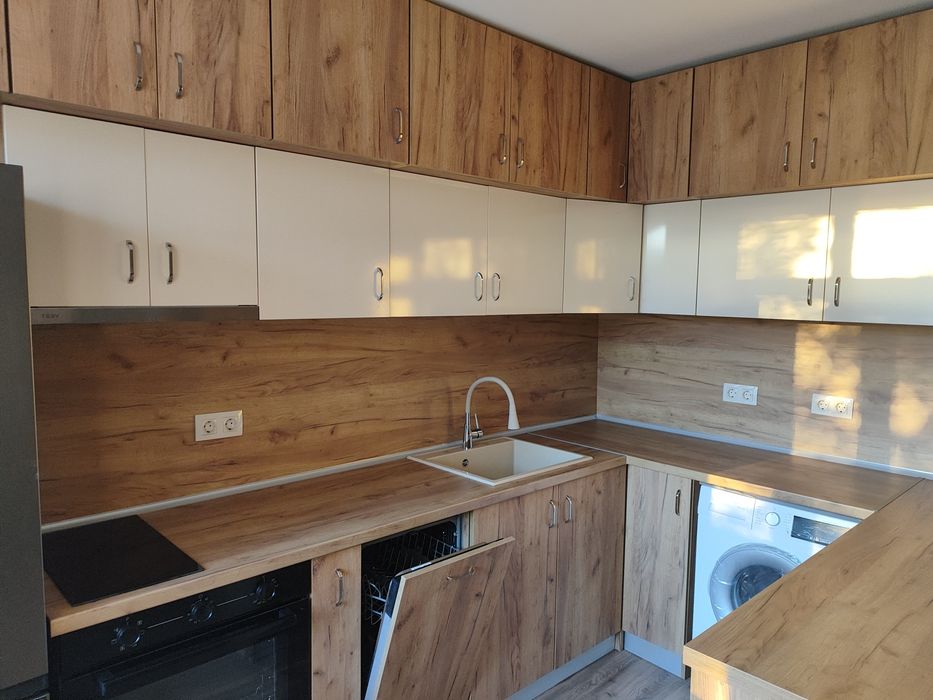 Дава се под наем Тристаен апартамент в Пловдив, Кючук Париж - 70 кв.м за 484.5 € - Снимка #1