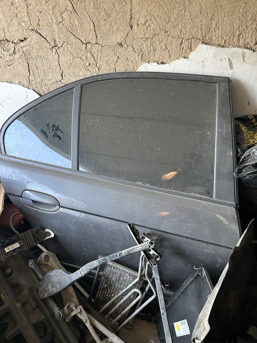 Е39 3 шт есік бар жағдайы жақсы