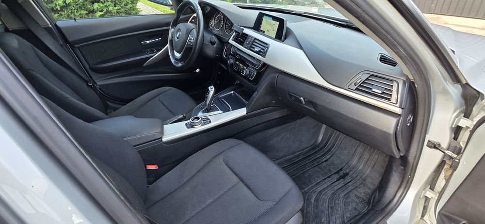 BMW 3 Series 2019 — imagine 4