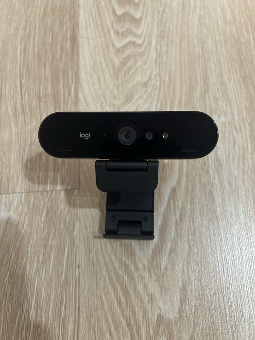 Веб-камера Logitech Brio Stream