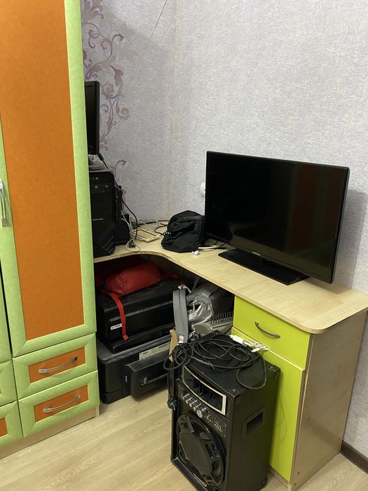 Детский гарнитур сатылады таза.