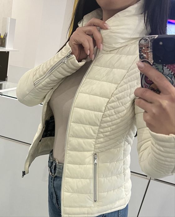 Оригинално яке Guess