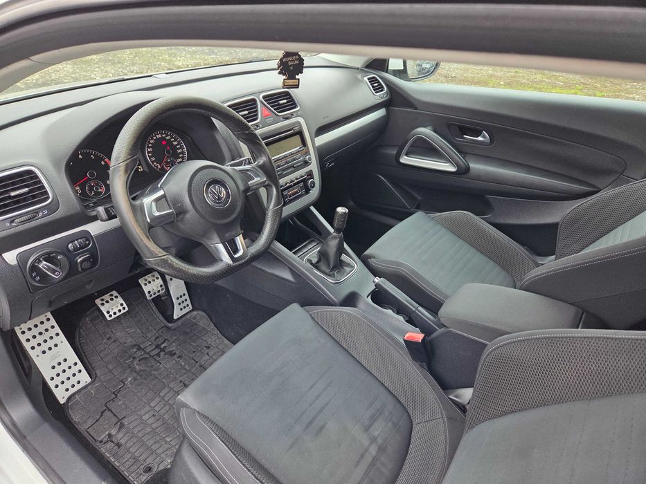 Ocazie 4800e fix Volkswagen Scirocco R-line 2011 1.4tsi 160cp E5