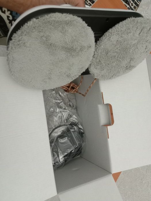 Продам робот мойщик окон