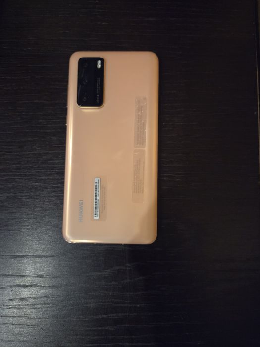Телефон Huawei P40