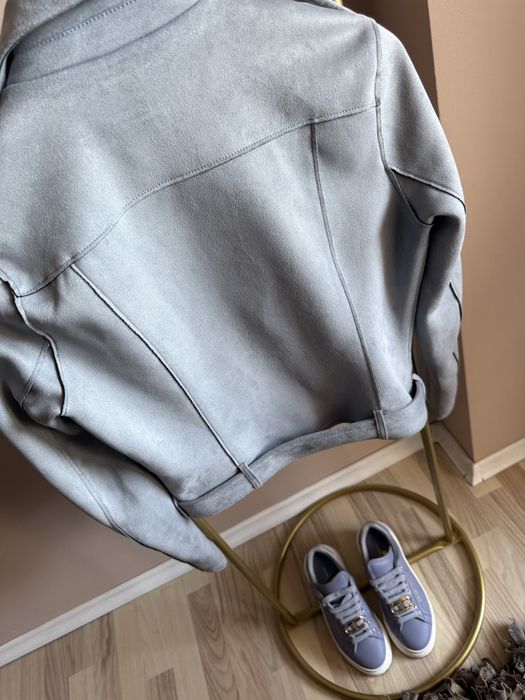 Велурено яке в страхотен син цвят