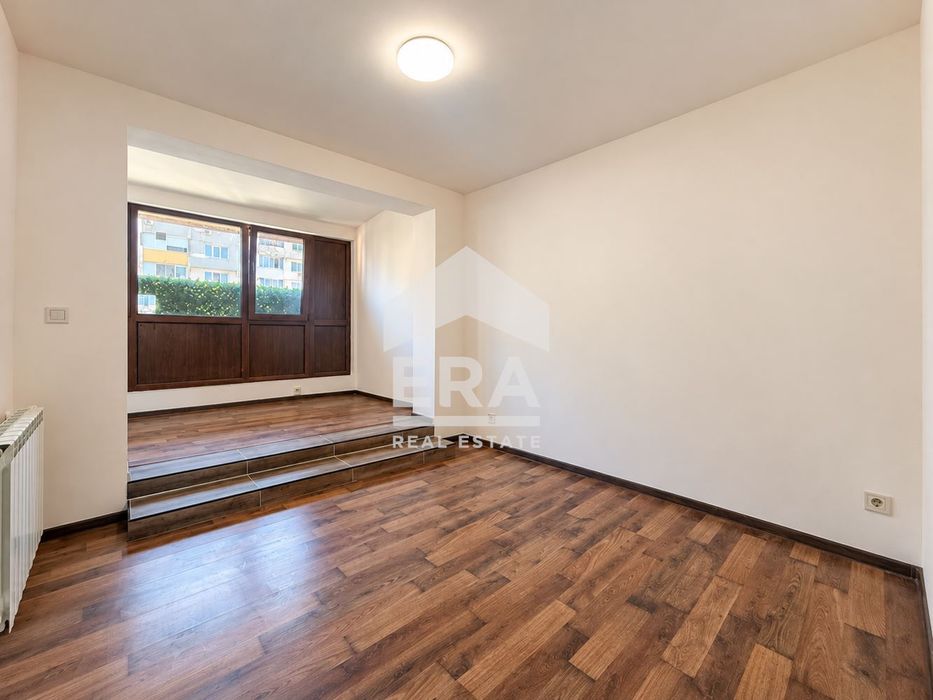 Продава се Тристаен апартамент в София, Люлин 10 - 117 кв.м за 2983 €/кв.м - Снимка #6