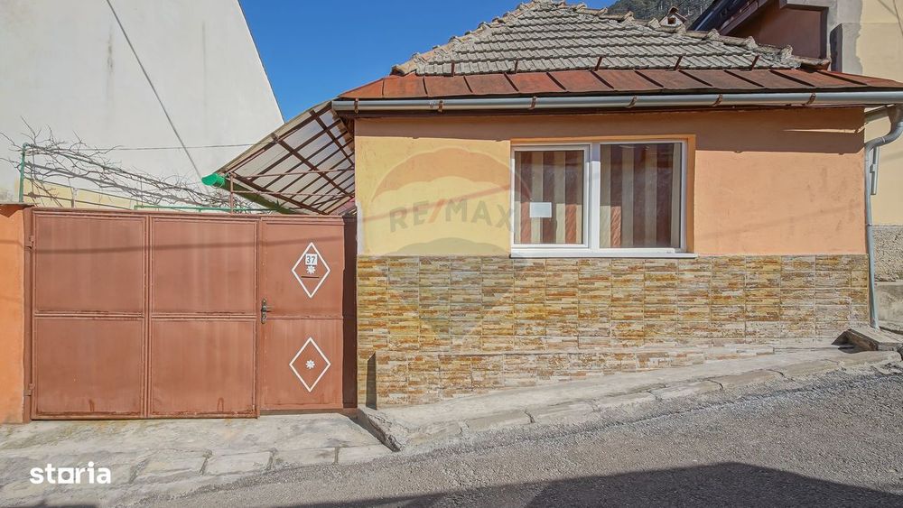 Casă individuală cu 3 camere, Șchei