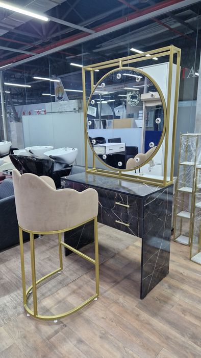 Зеркало для визажиста