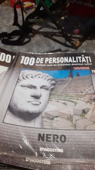 100 de personalități