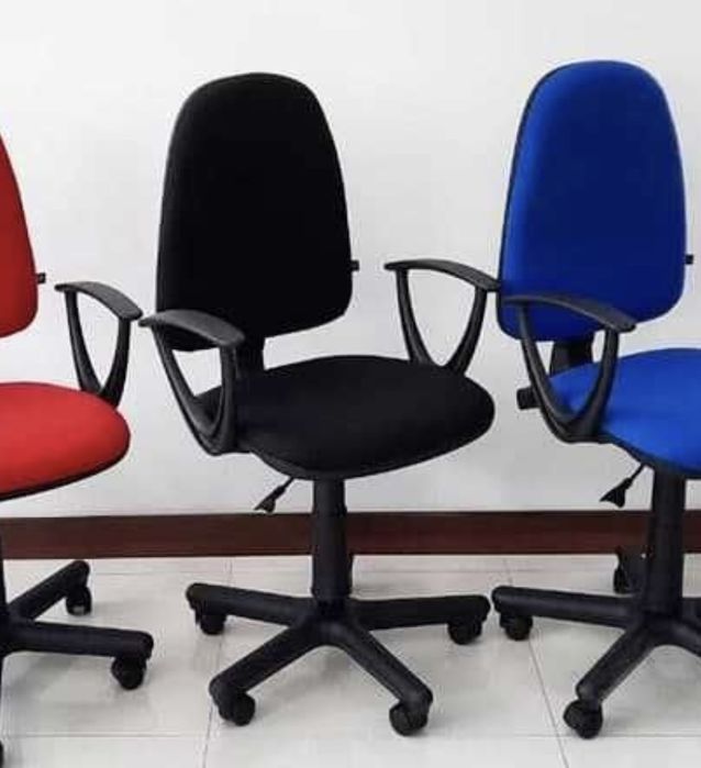 Срочно!!!  Офисное кресло бу