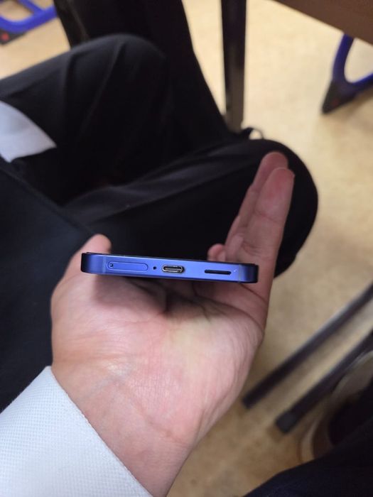 Samsung s25 dark blue