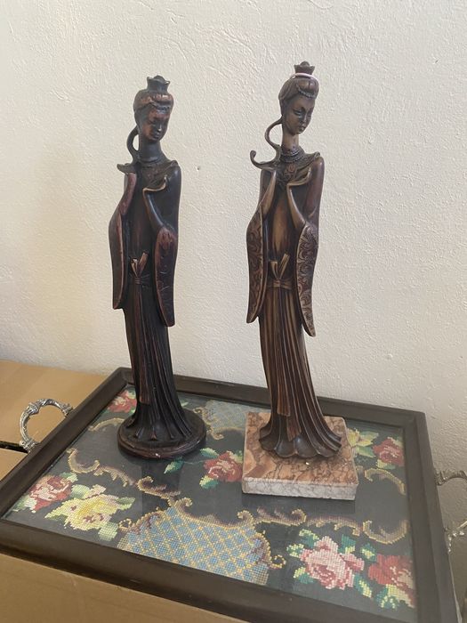 Statuiete vechi (rasina )